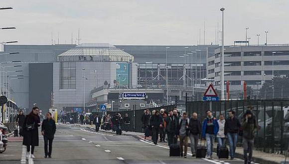 El aeropuerto de Bruselas reabrirá parcialmente 12 días después de atentados