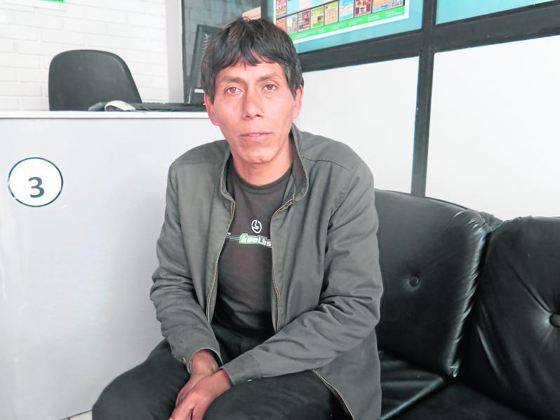 Niño de 7 años es golpeado con una rajada de leña