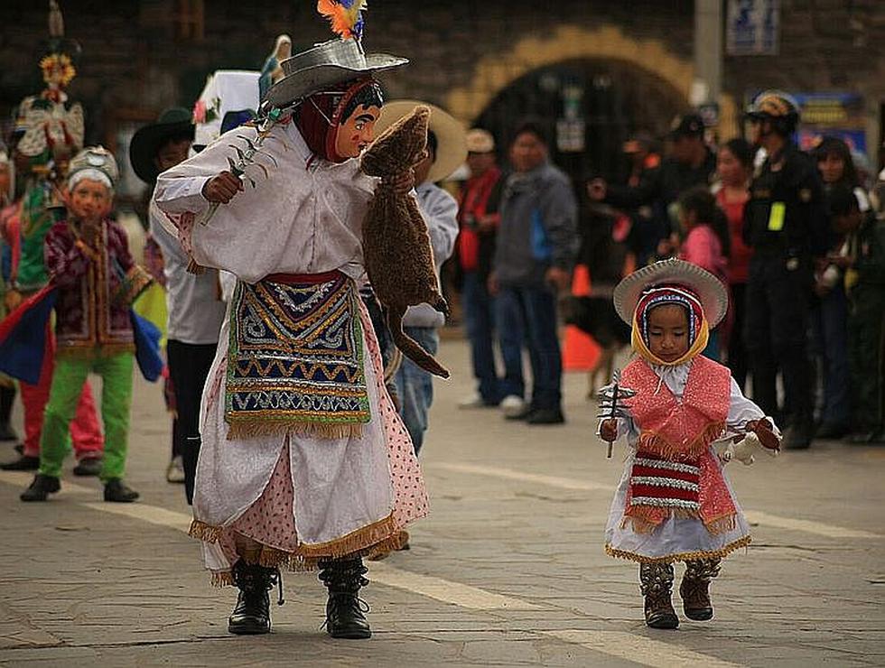 ​Con danzas autóctonas celebran el 193 aniversario de Caylloma (FOTOS)