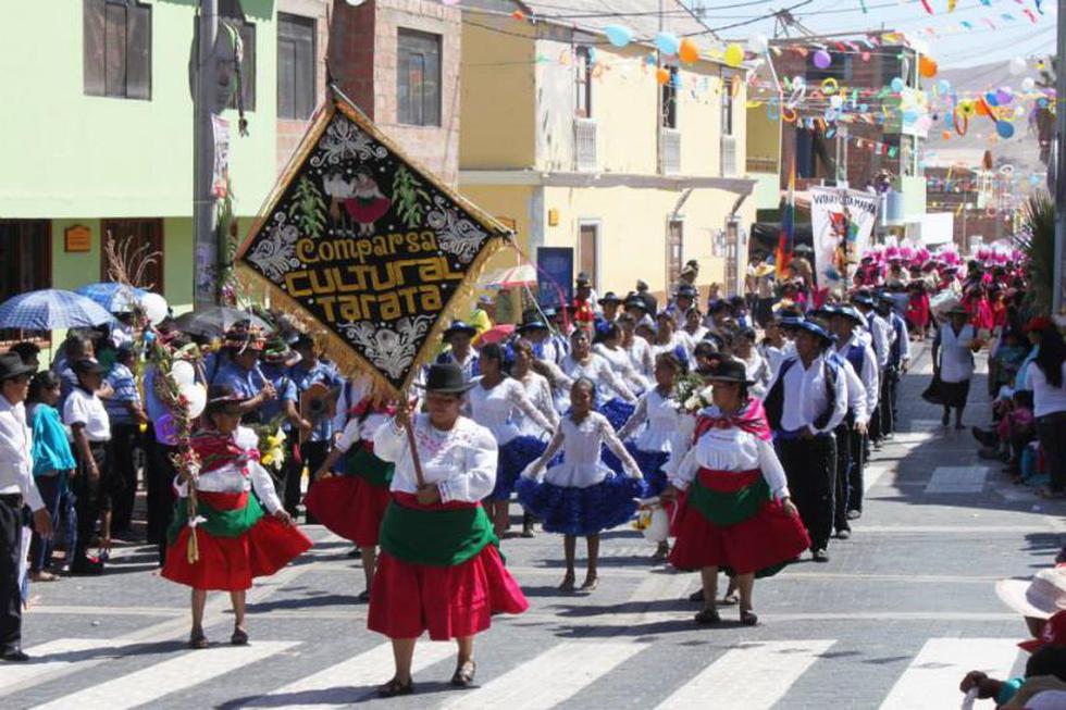 Locumba cerró los carnavales con vistoso pasacalle