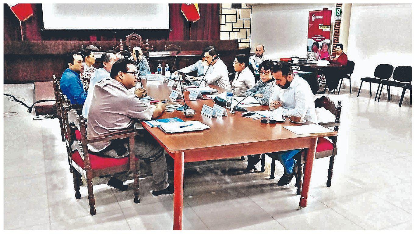 Consejo Regional rechaza que Anselmo Lozano se someta a un examen médico mental 