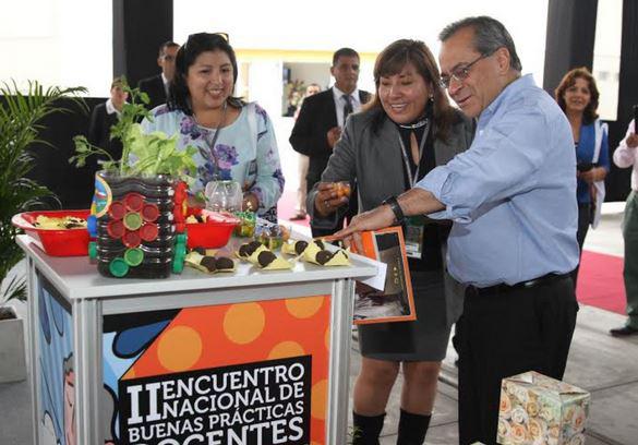 Ofrecerán becas para que hijos de docentes continúen carreras universitarias