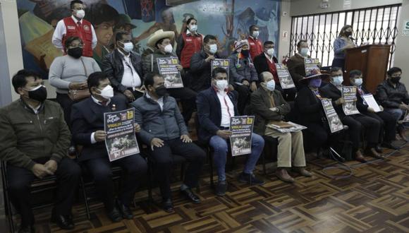 El Frente Nacional por la Democracia  y la Gobernabilidad anuncia manifestaciones en favor del voto de confianza al gabinete Bellido. (Foto: Anthony Niño de Guzmán  / @photo.gec)
