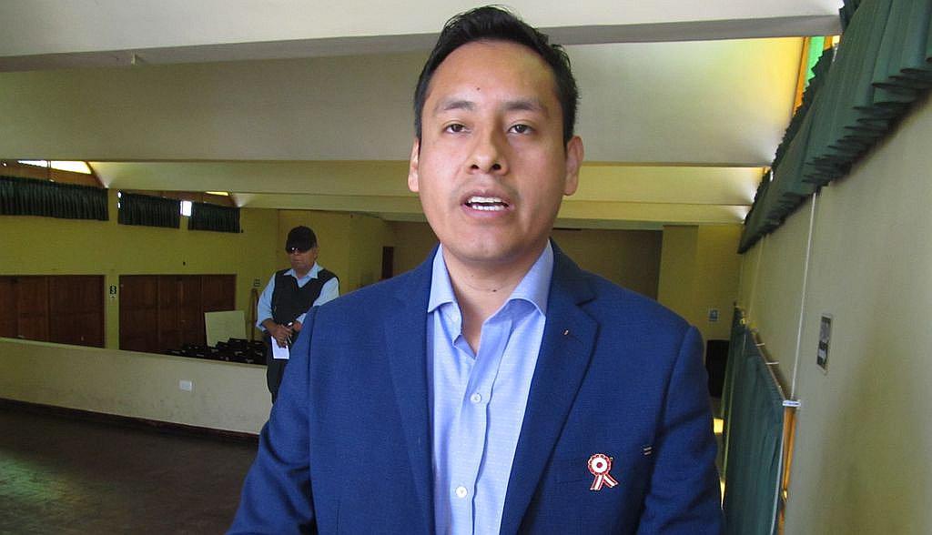 Inventor peruano pone a disposición de Tacna el proyecto eólico Yawa  