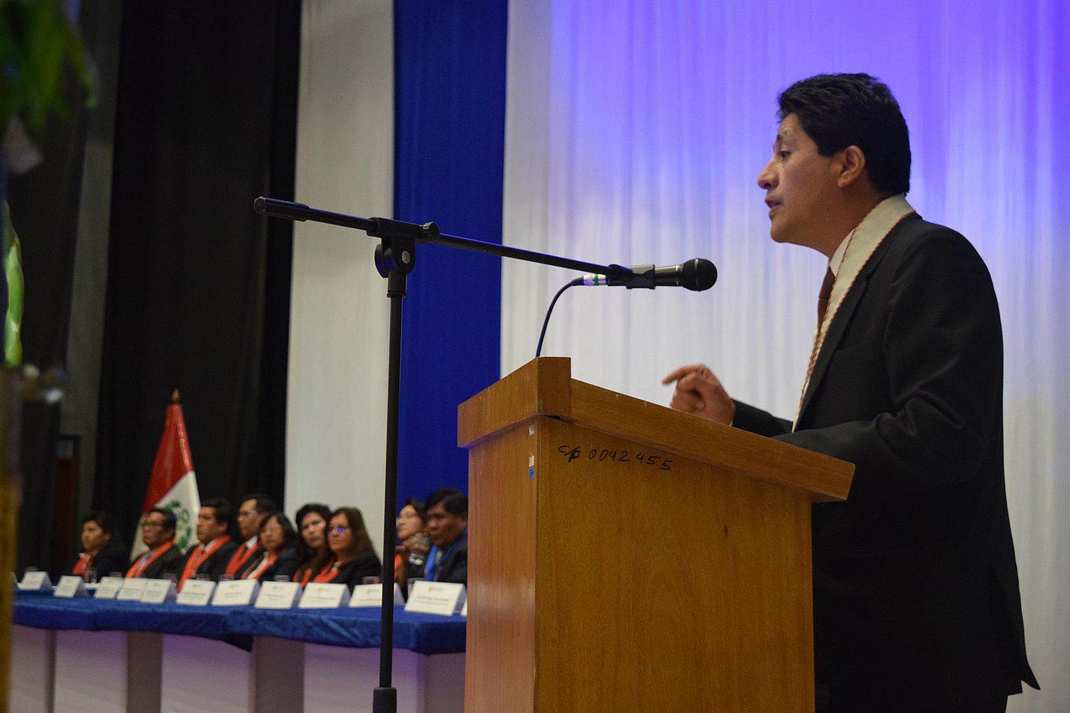 Alcalde de Puno presenta queja contra fiscal Anticorrupción