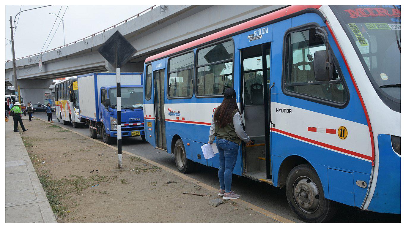 Más de 40 vehículos internados en depósito por deudas de S/ 74 mil 