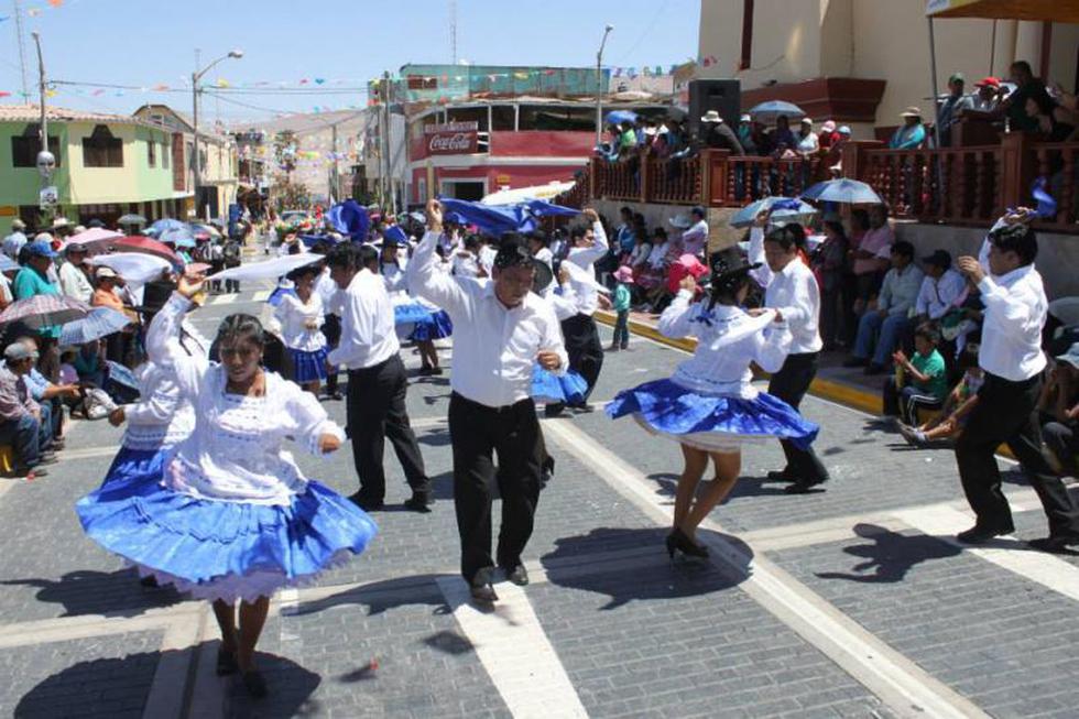 Locumba cerró los carnavales con vistoso pasacalle