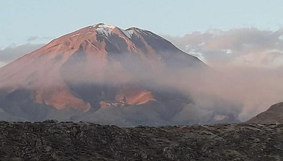 Después de 48 horas apagan incendio en el volcán Misti