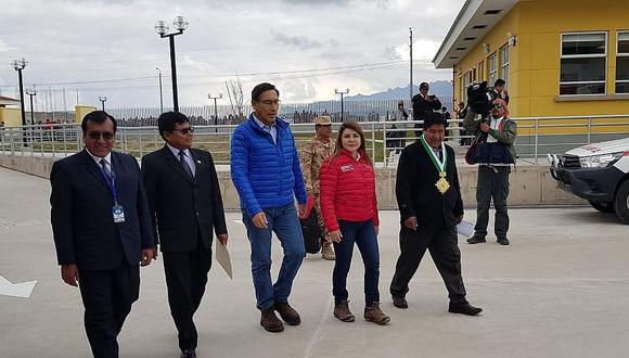 Martín Vizcarra llega a Puno a inspeccionar hospital de Macusani 