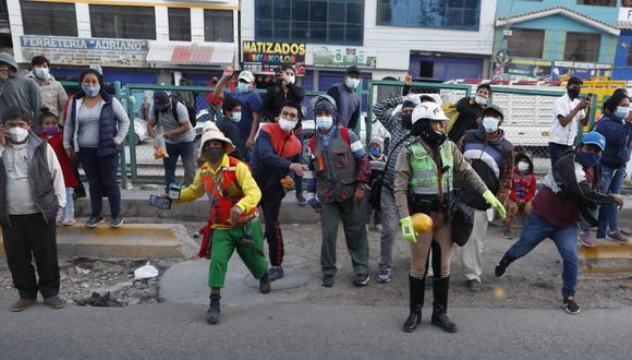 La comitiva de Keiko Fujimori fue atacada a su llegada a Arequipa. (Foto: Hugo Perez / @photo.gec)