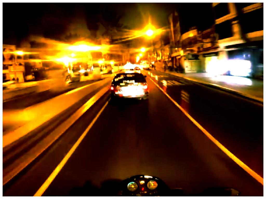 Tacna: La vida nocturna de la ciudad a bordo de una motocicleta (VIDEO)