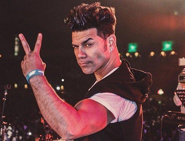 'Tomate' festeja su cumpleaños con atrevida fotografía en Instagram