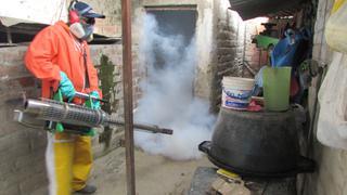 Piura: Salud fumiga más de 2 mil viviendas en Los Algarrobos