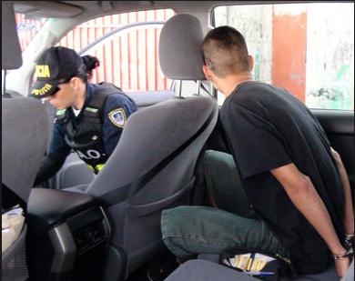 Miraflores: Dos sujetos fueron detenidos por violar a una joven de 20 años