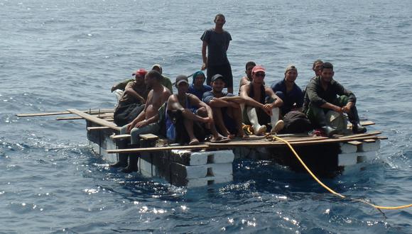 ​EE.UU. repatría a 43 inmigrantes cubanos interceptados en mar