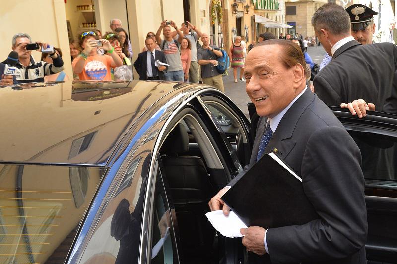 Silvio Berlusconi alega que solo vivirá "10 o 15 años" para ahorrar en su divorcio