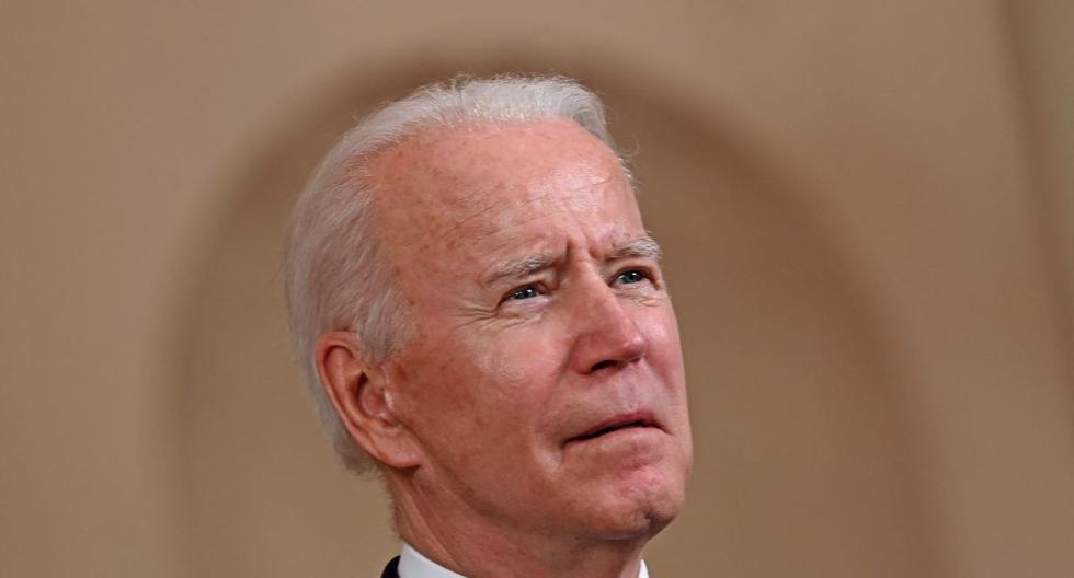 El presidente de los Estados Unidos, Joe Biden, es visto brindando declaraciones en la Casa Blanca, en Washington, el 20 de abril de 2021. (Brendan SMIALOWSKI / AFP).