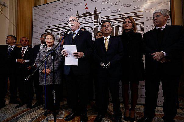 FP y aliados mantienen mayoría en Comisión de Constitución 