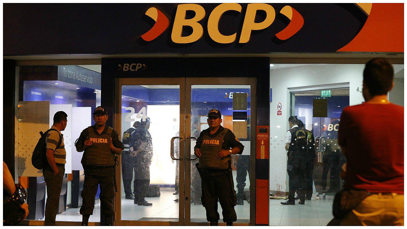 Tragedia en Independencia: terror en el centro financiero deja cinco muertos tras balacera  (VIDEO Y FOTOS)