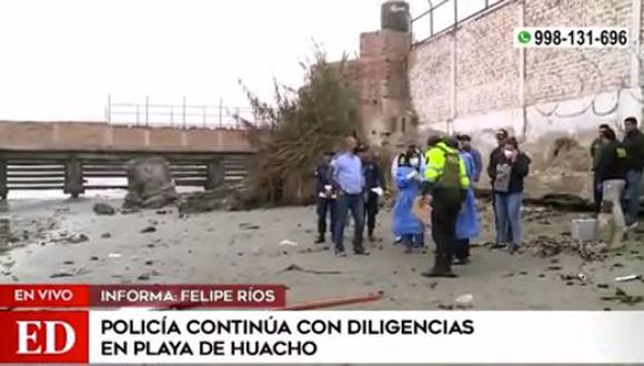 Autoridades de la PNP y del Ministerio Público en plena diligencia en playa Chorrillos de Huacho. (Captura: América TV)