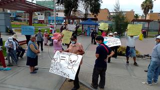 Tacna: “Antivacunas” atemorizan a personal de salud en punto de vacunación