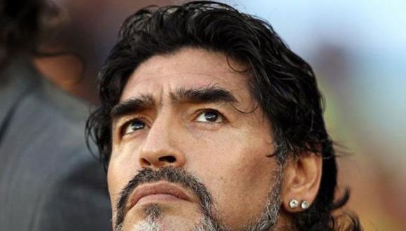 Ferrari negro de Diego Armando Maradona a la venta