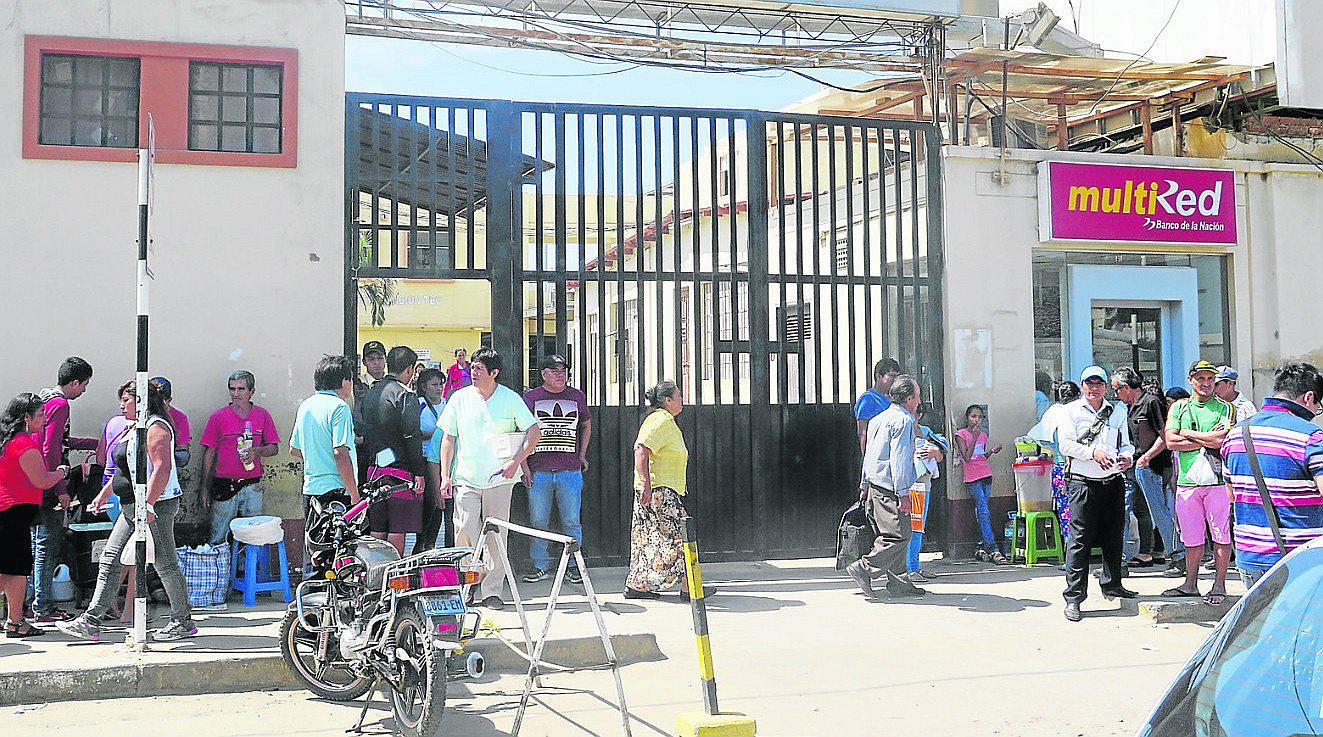 Hombre queda herido al recibir una bala cuando estaba en su vivienda