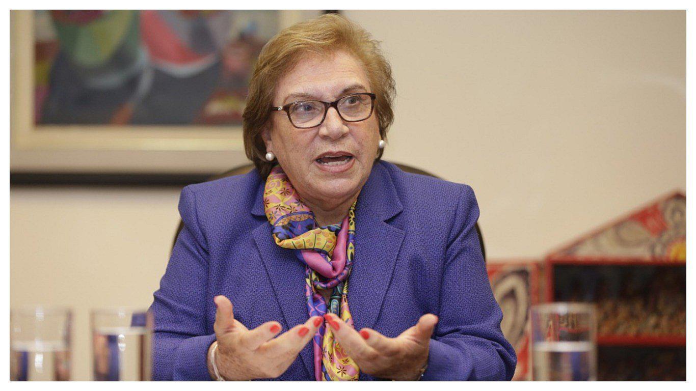 Ana María Romero: “Congresistas no deben decidir en función de sus creencias”