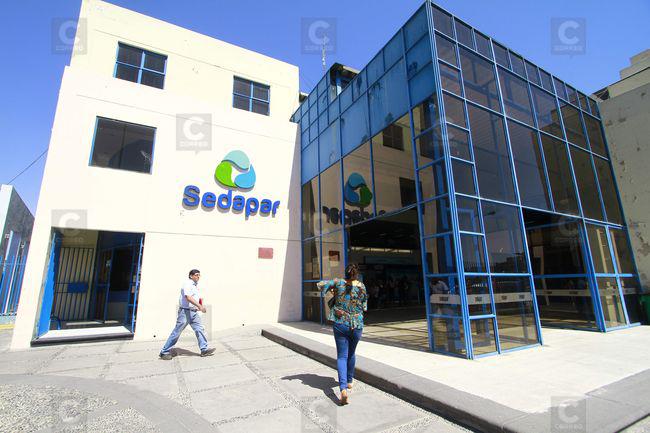 Arequipa: Trabajadores de Sedapar realizan huelga contra la privatización de la EPS