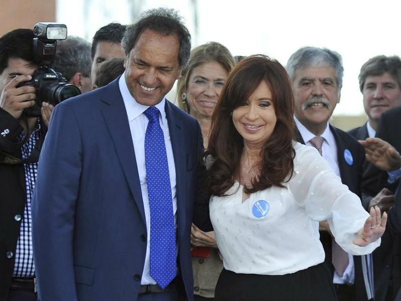 Argentina: Candidato oficialista lidera intención de voto