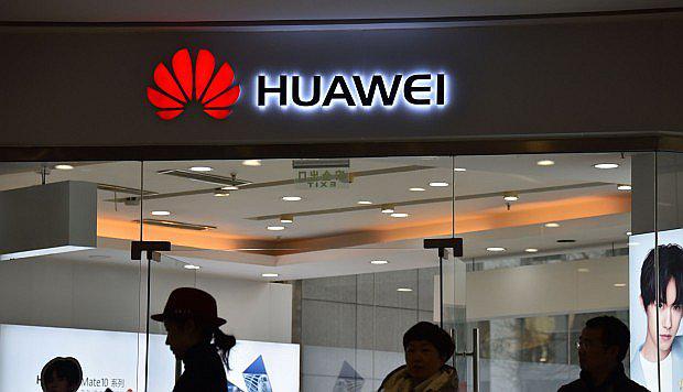 Huawei acusa a EEUU de piratear sus servidores y robar correos electrónicos