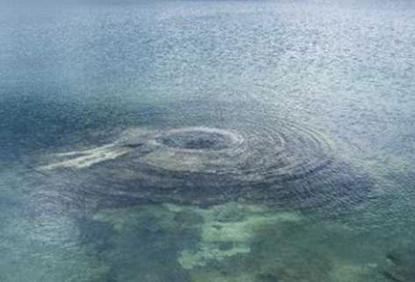 Descubren el volcán más grande del mundo debajo de las aguas del Pacífico