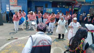 Arequipa: Comerciantes de la feria El Altiplano celebran remate de carnavales (VIDEO) 