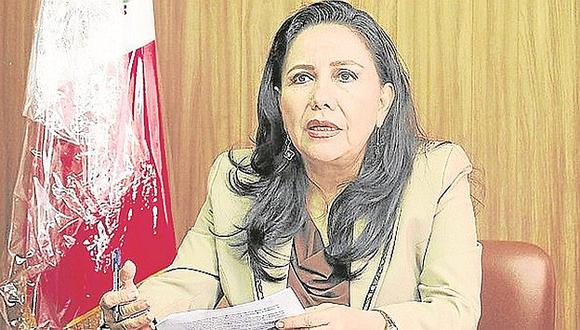 Gloria Montenegro asegura que recibió la aprobación y   el respaldo de César Acuña 
