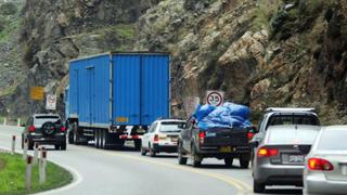 En la Carretera Central aumenta la circulación de vehículos ligeros y pesados 