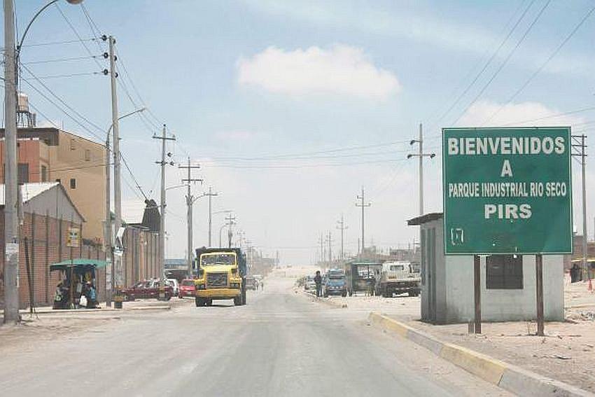 Empresarios advierten que no dejarán el parque industrial de Río Seco