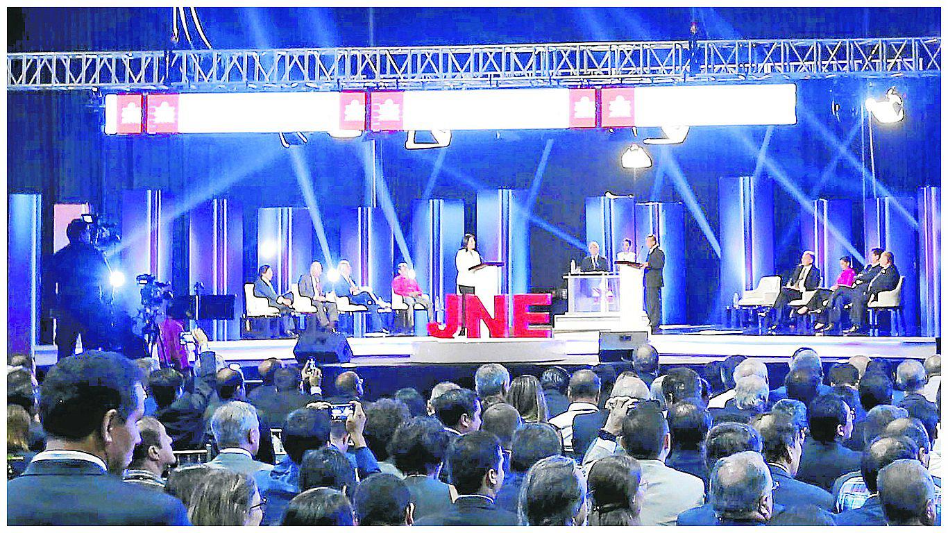 Debate presidencial genera polémica en  candidatos al Congreso