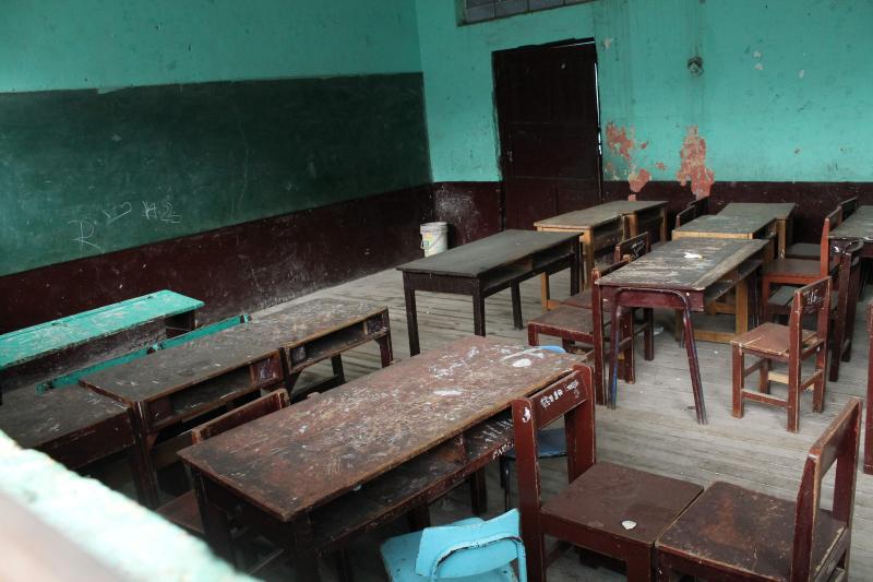 En Castillapata, aulas en mal estado