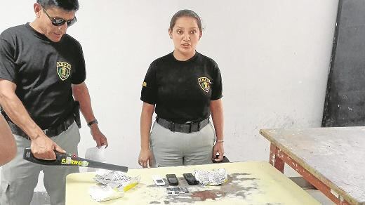 Piura: Mujer intenta pasar tres celulares a Río Seco escondidos en su vagina 