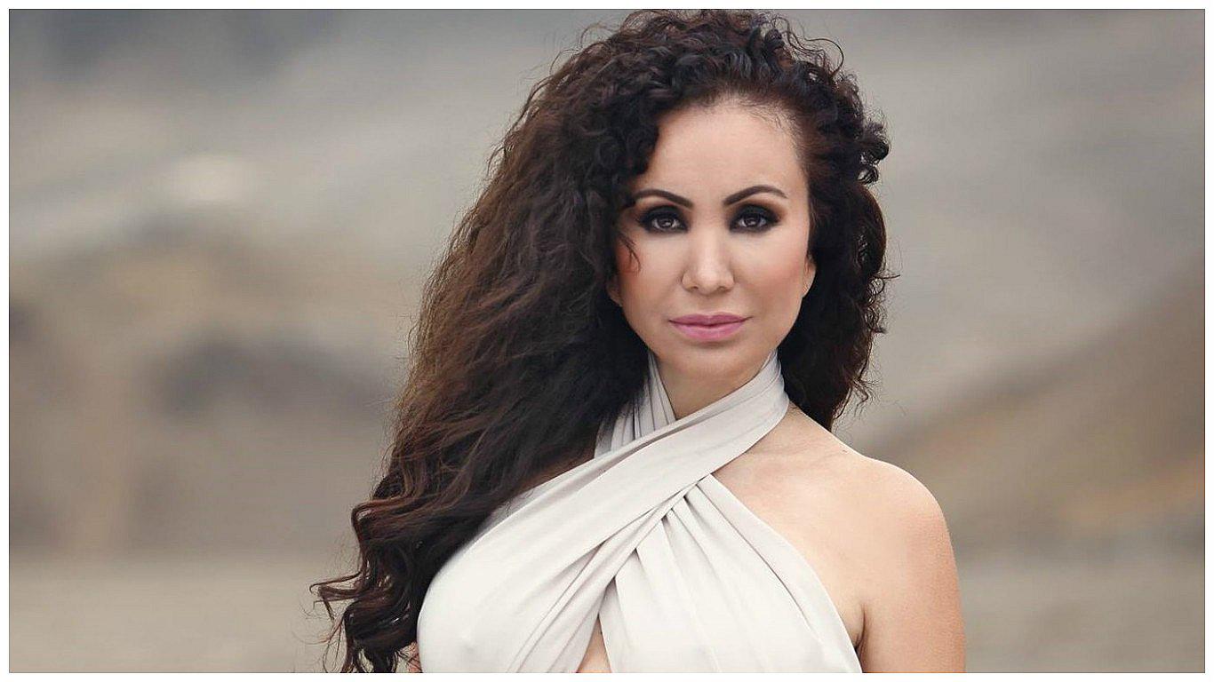 Janet Barboza sufre de doloroso mal y publica alarmante video en Facebook (VIDEO)