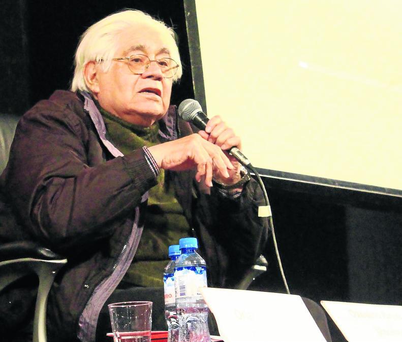 Oswaldo Reynoso: "No hable usted de mi vida porque se asustan las beatas"