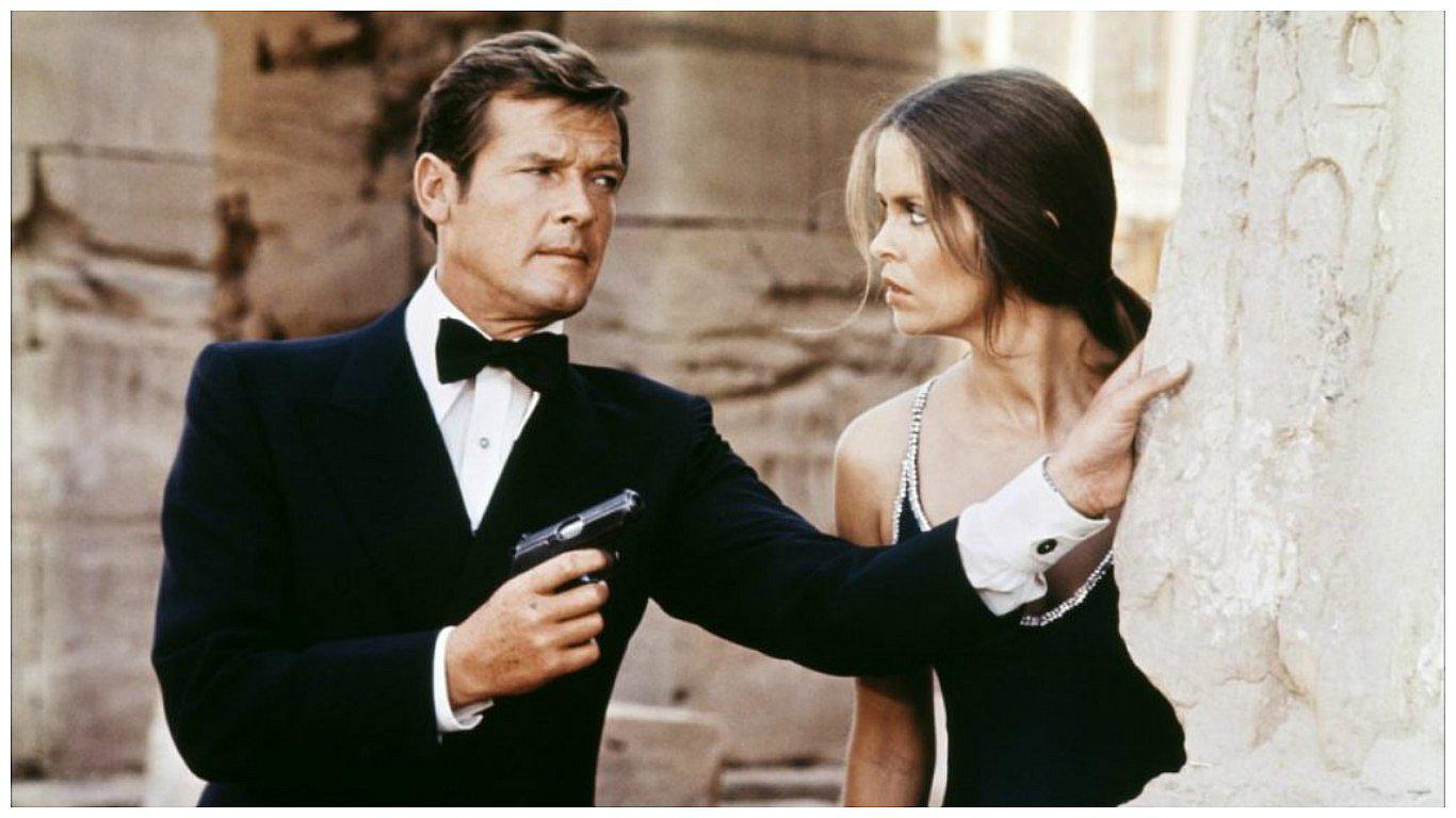 James Bond: ​Muere Roger Moore, el actor de la saga a los 89 años (VIDEO)