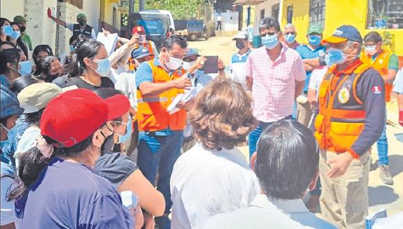 El COER espera un equipo del Ministerio de Vivienda para ayudar a las familias cuyas casas resultaron dañadas por el fuerte sismo.
