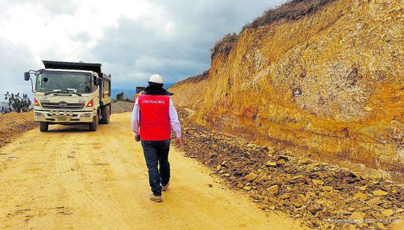 Contraloría General advierte la falta de drenajes en obra de recuperación de carretera de Ayabaca.