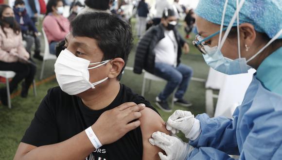 Minsa inició este martes la vacunación a jóvenes de 23 y 24 años en Lima y Callao. (Foto: @photo.gec)