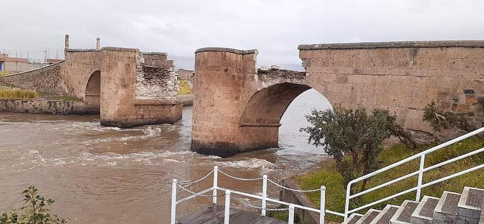 Puno: puente "Calicanto" se desplomó por fuertes lluvias