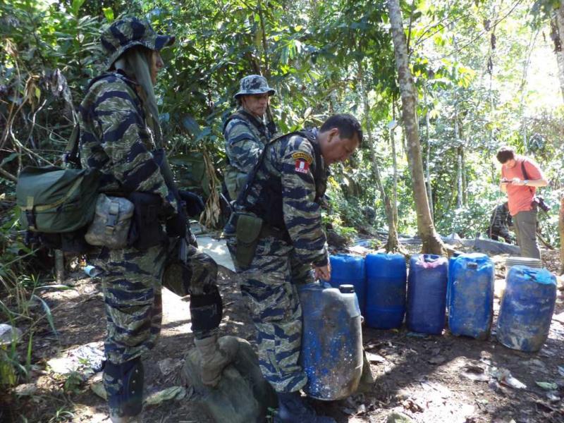 Destruyen 4 toneladas de IQPF y 2 laboratorios de droga