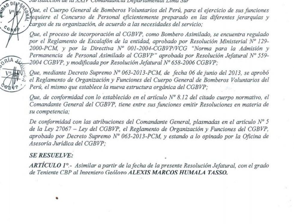 Alexis Humala ya es miembro del Cuerpo General de Bomberos Voluntarios (Fotos)