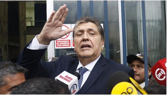 Alan García vuelve a defenderse de acusaciones de corrupción