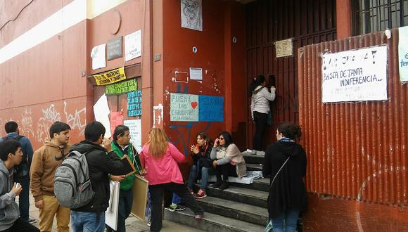 UNFV: universitarios exigen a autoridades la apertura de locales